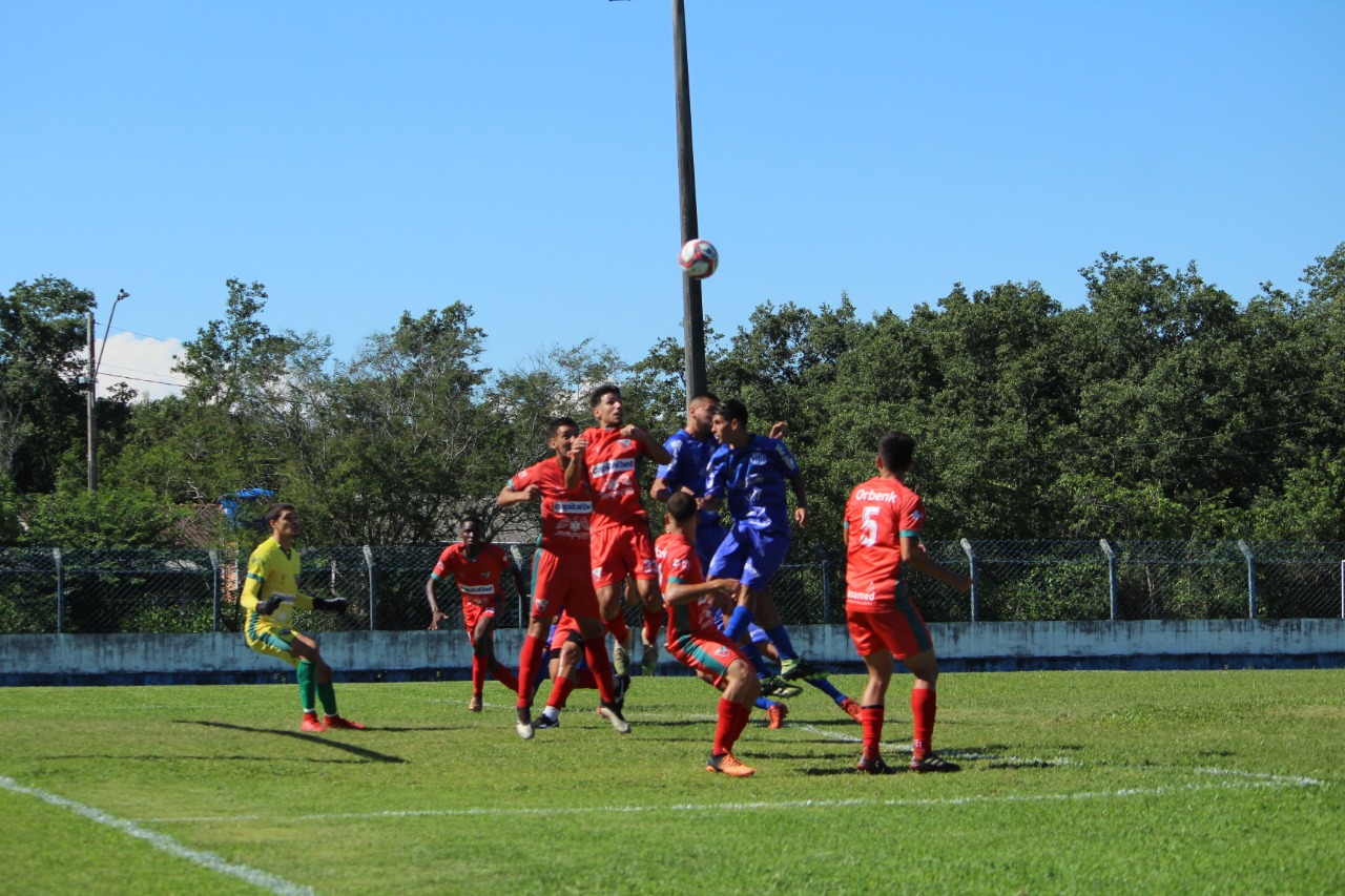 Caravaggio empata fora de casa com o Atlético Catarinense 3 Caravaggio empata fora de casa com o Atlético Catarinense
