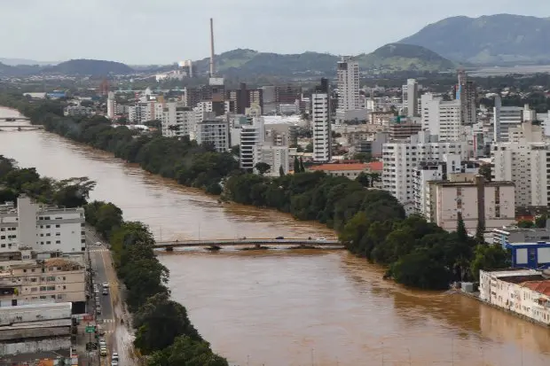 Santa Catarina registra 119 municípios atingidos pelas chuvas