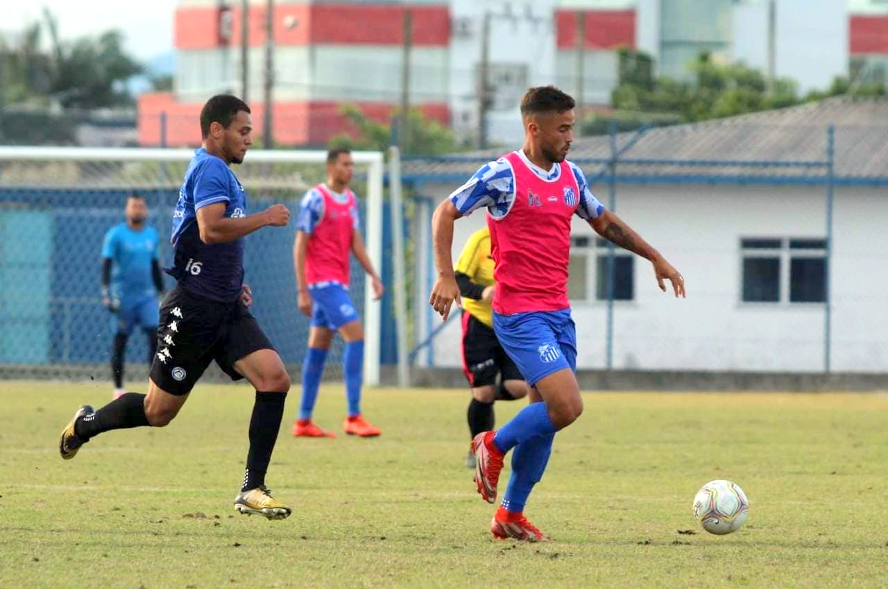 Caravaggio empata com o Tubarão em jogo-treino 3 Caravaggio empata com o Tubarão em jogo-treino