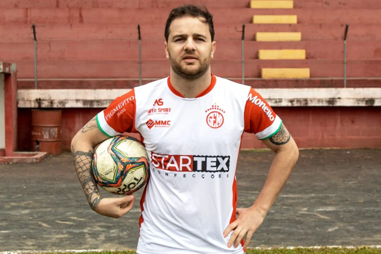 André Gava acerta com o Metropolitano