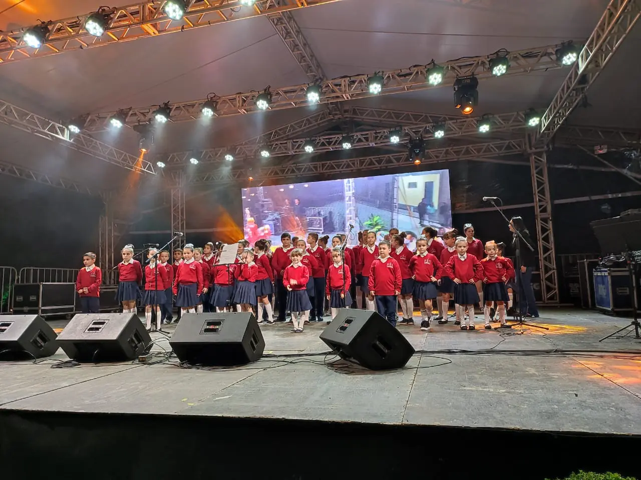 Pequenos Peregrinos encantam público da 71ª Festa de Nossa Senhora de Caravaggio