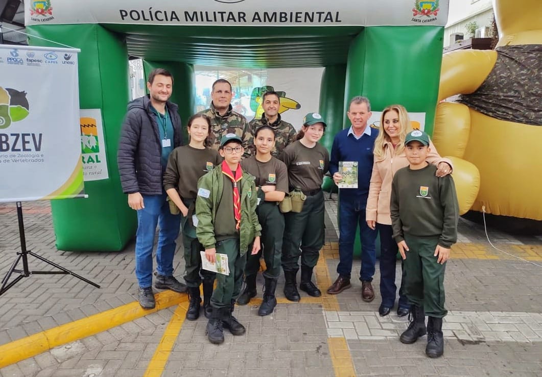 Mais de 300 mudas de árvores são distribuídas em Nova Veneza 1 Mais de 300 mudas de árvores são distribuídas em Nova Veneza