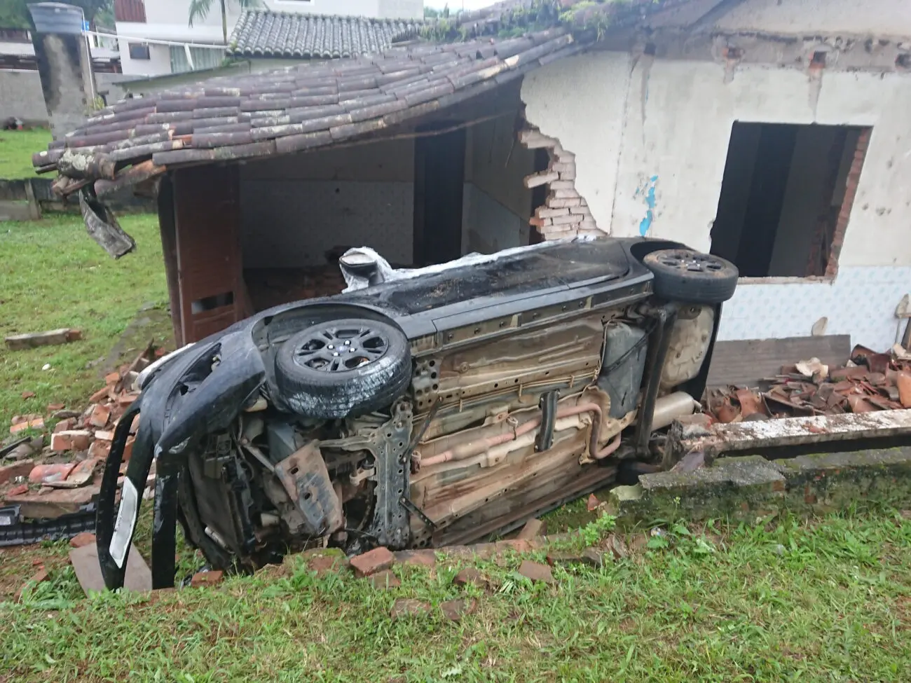 Acidente de trânsito no centro de Nova Veneza