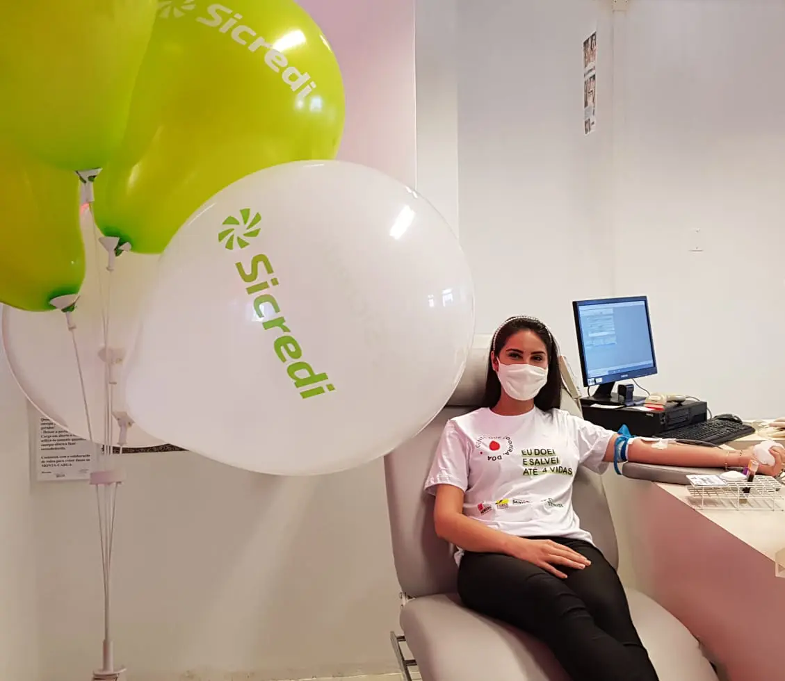 No dia mundial do doador de sangue, Sicredi reforça campanha Gente que coopera, Doa