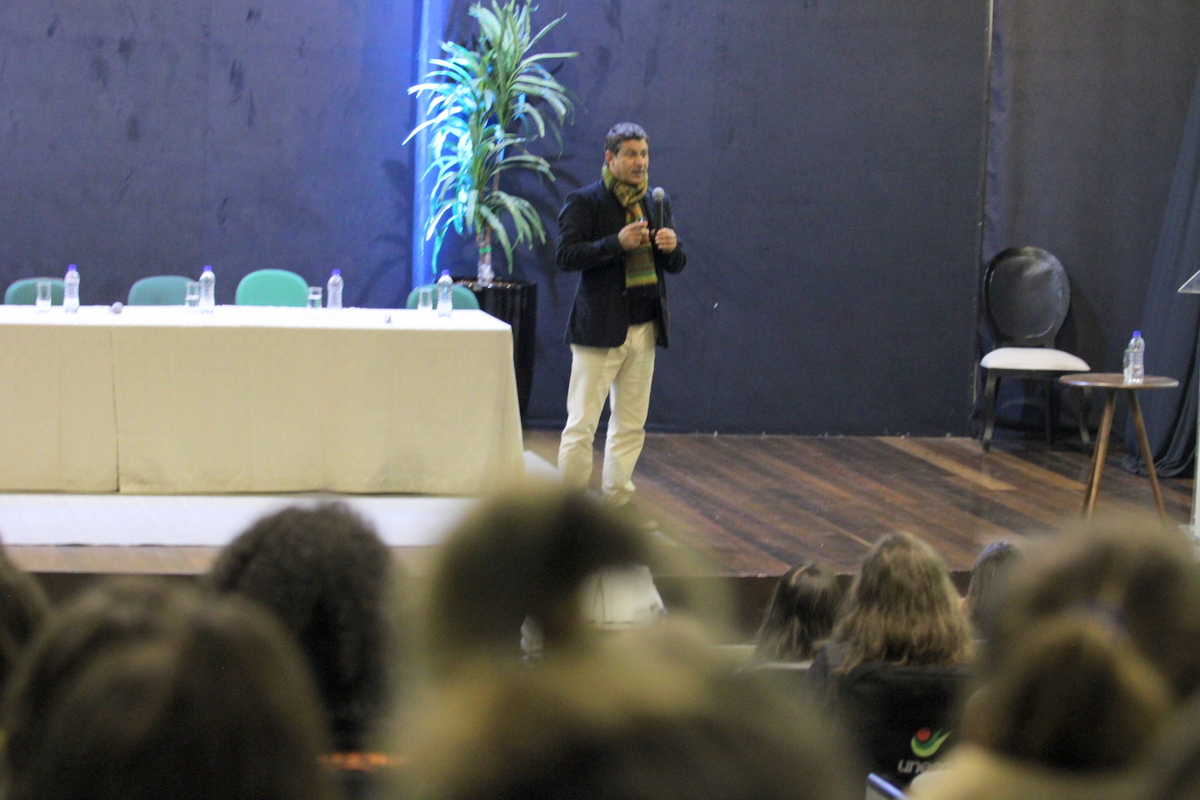 Dor crônica em debate durante simpósio realizado na Unesc 3 Dor crônica em debate durante simpósio realizado na Unesc