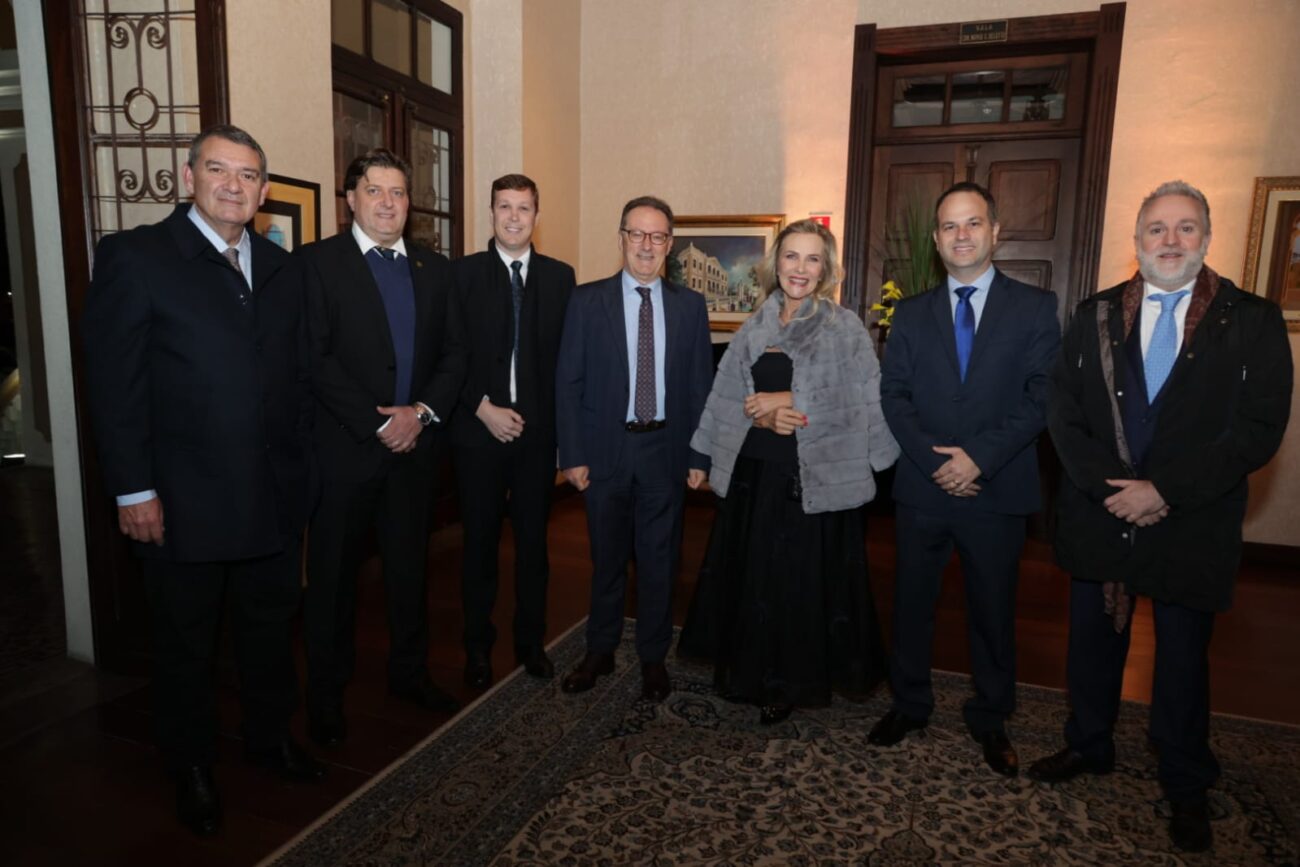 Vereador de Nova Veneza recebe honraria do Governo da Itália 3 Vereador de Nova Veneza recebe honraria do Governo da Itália