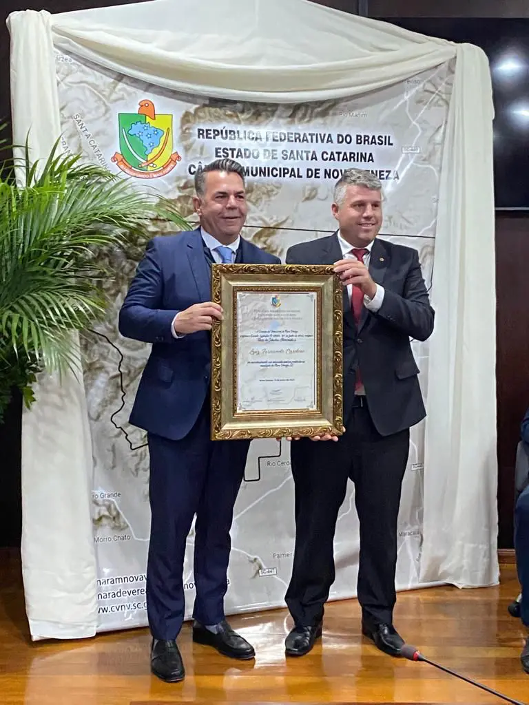 Vampiro recebe título de cidadão honorário de Nova Veneza