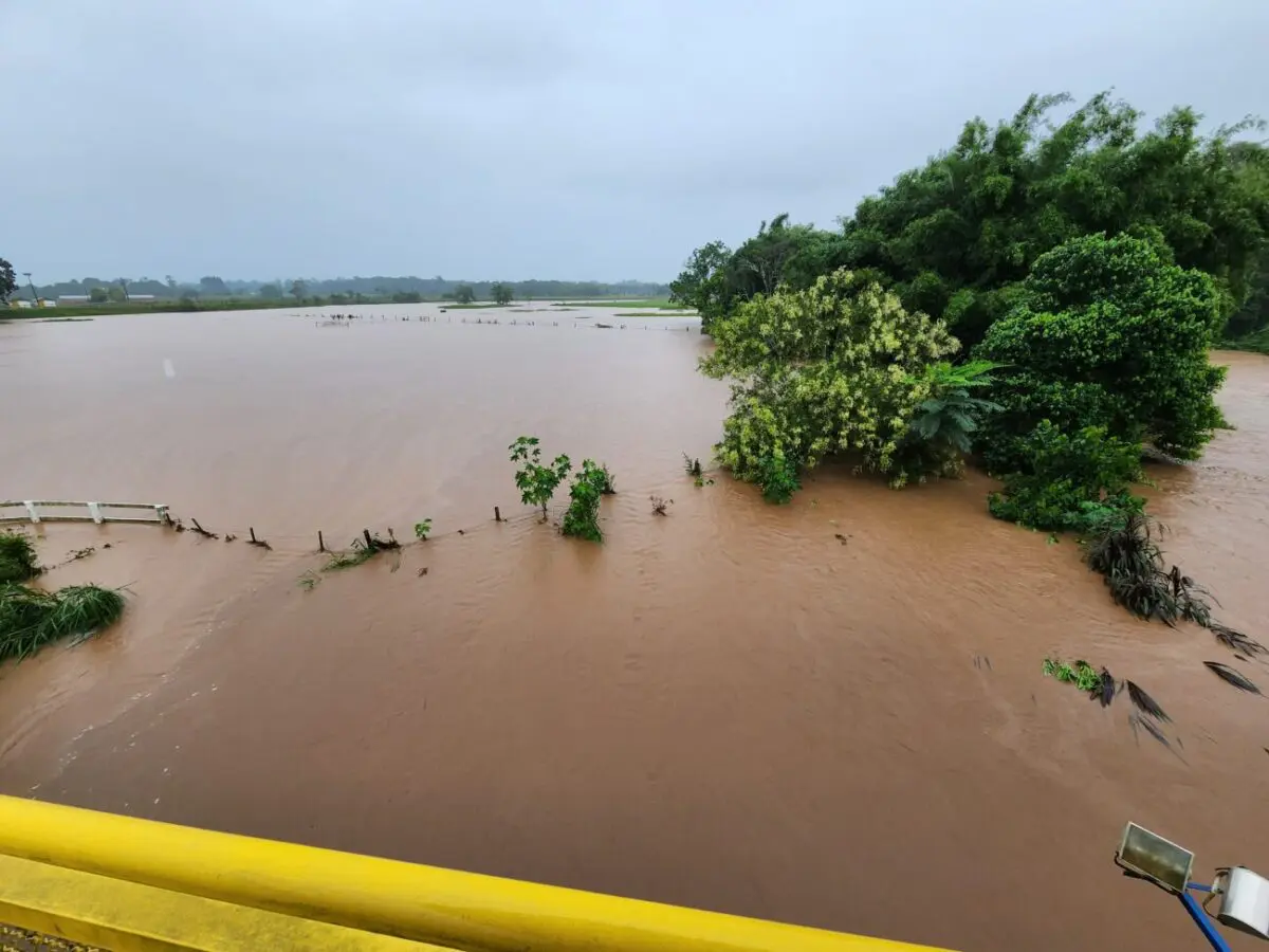 Ciclone provoca chuva intensa e alagamentos em Nova Veneza