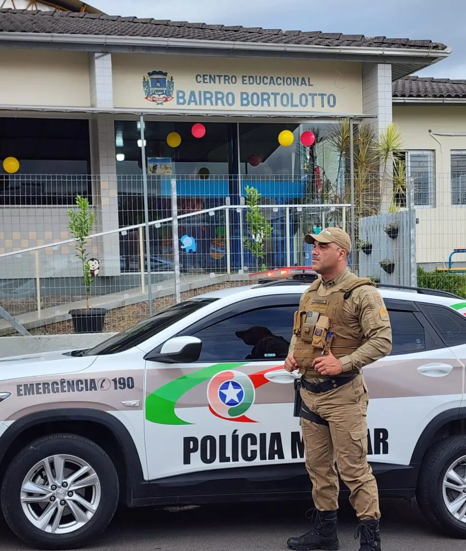 Polícia Militar nas escolas de Nova Veneza