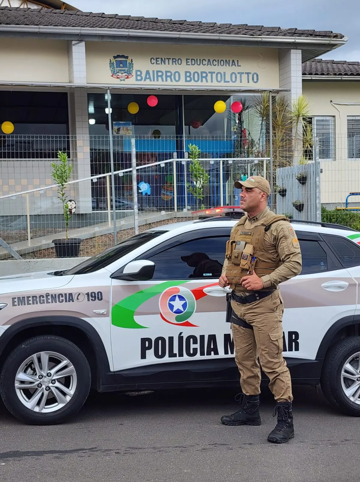 Policiais militares de Nova Veneza reforçam policiamento nas áreas escolares do município