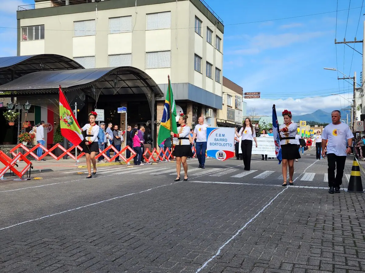 7 de Setembro: confira fotos do desfile em Nova Veneza