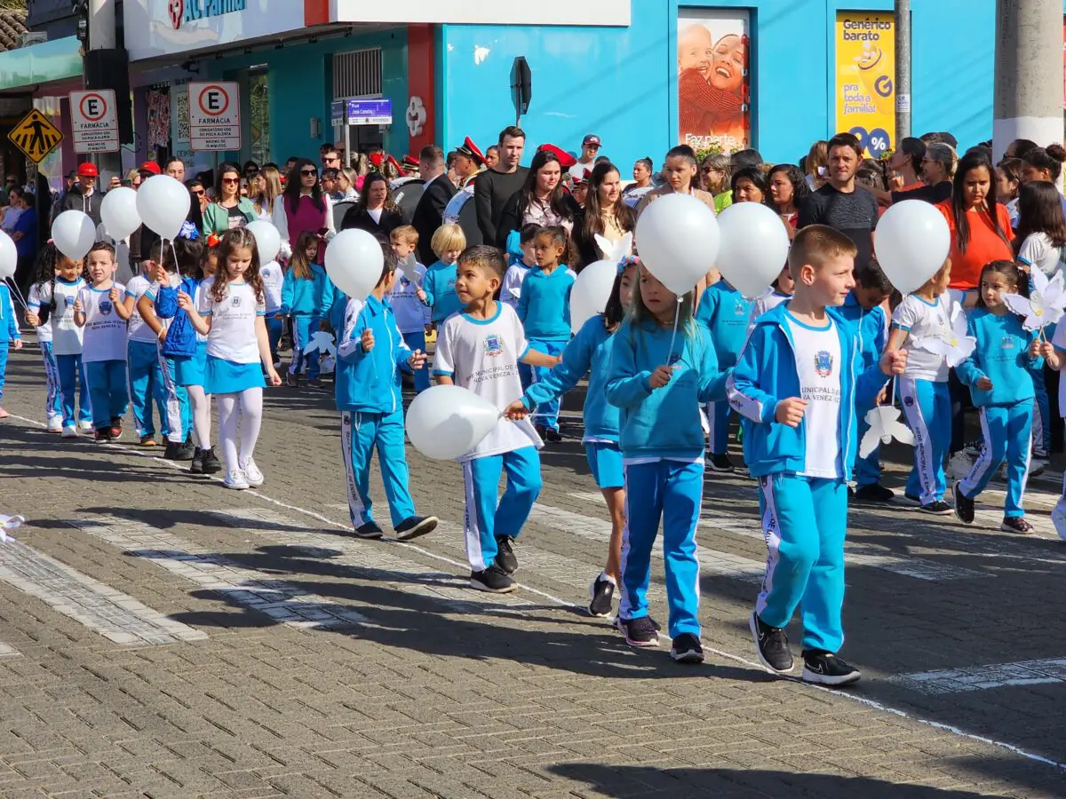 7 de Setembro: confira fotos do desfile em Nova Veneza