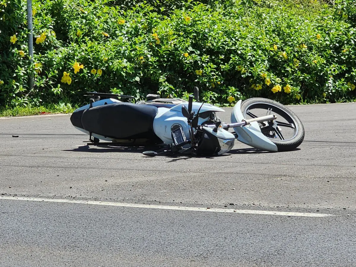 Corpo de Bombeiros socorre motociclista após acidente de trânsito em Nova Veneza 