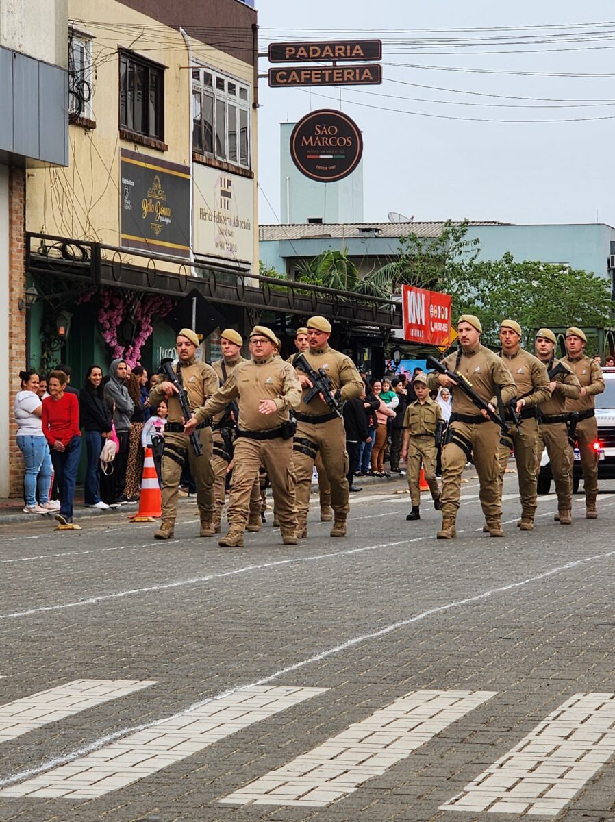 7 de Setembro: confira fotos do desfile cívico-militar em Nova Veneza