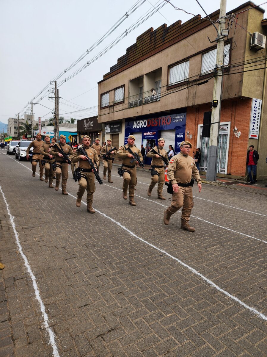7 de Setembro: confira fotos do desfile cívico-militar em Nova Veneza