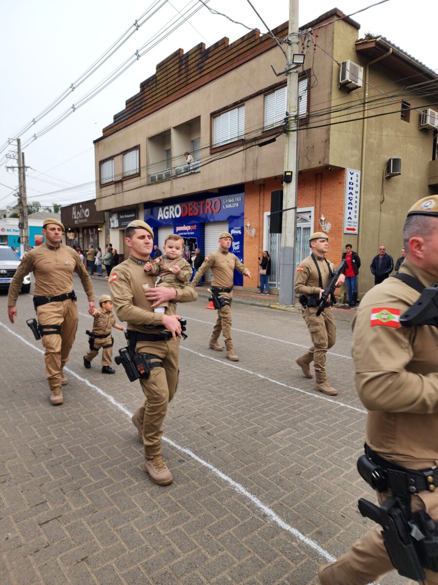 7 de Setembro: confira fotos do desfile cívico-militar em Nova Veneza