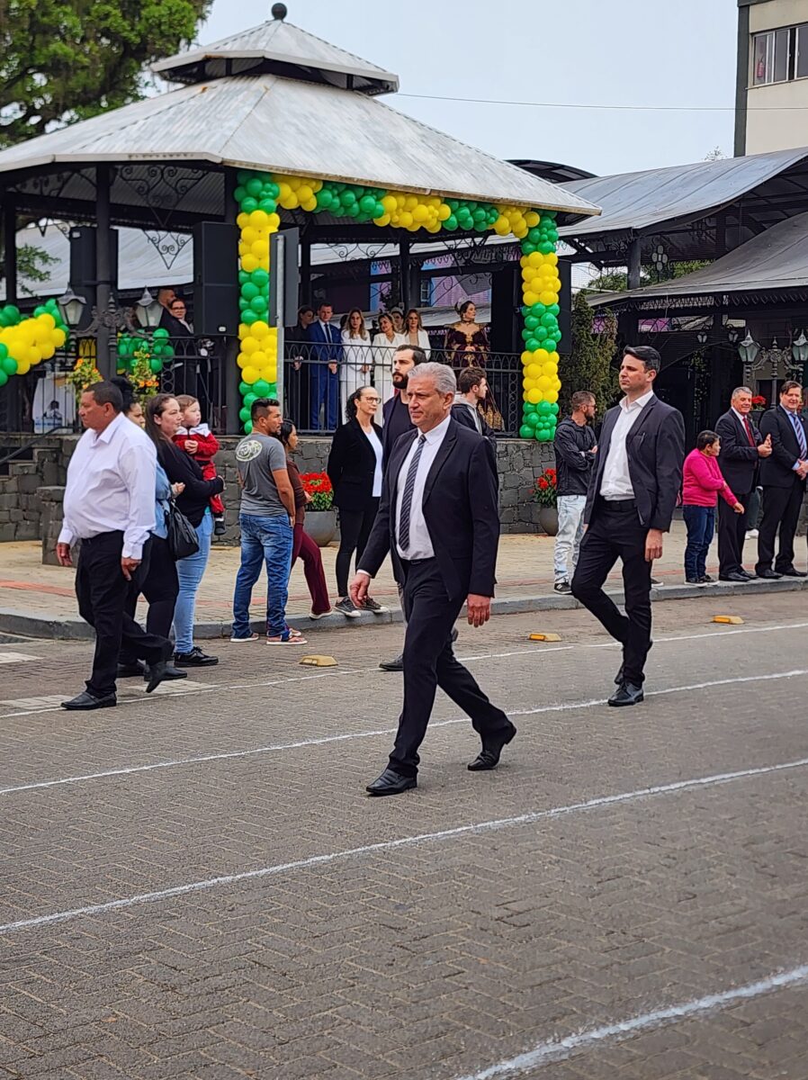 7 de Setembro: confira fotos do desfile cívico-militar em Nova Veneza