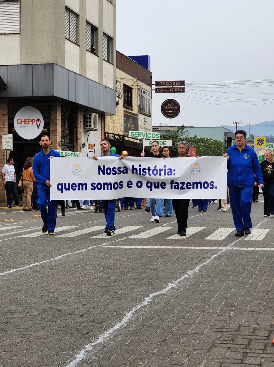 7 de Setembro: confira fotos do desfile cívico-militar em Nova Veneza