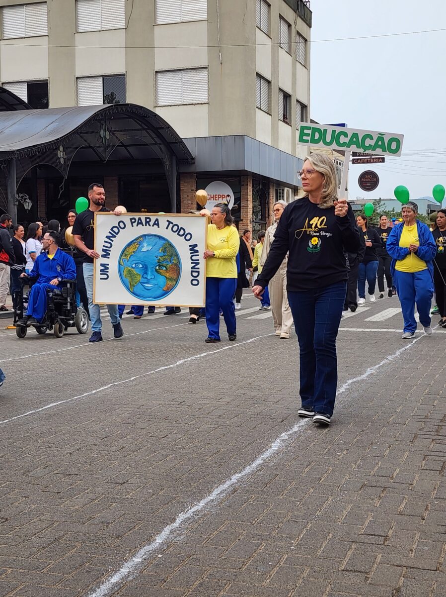 7 de Setembro: confira fotos do desfile cívico-militar em Nova Veneza