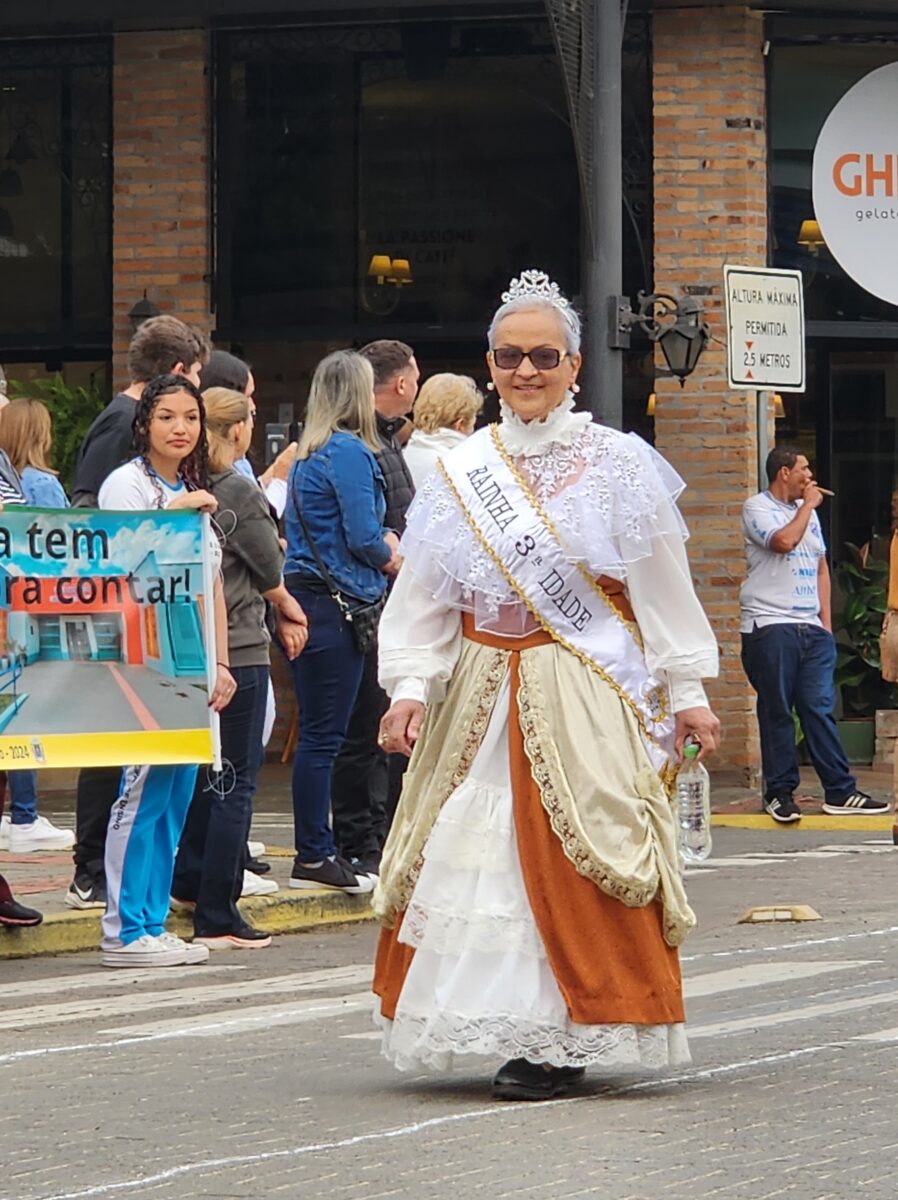 7 de Setembro: confira fotos do desfile cívico-militar em Nova Veneza
