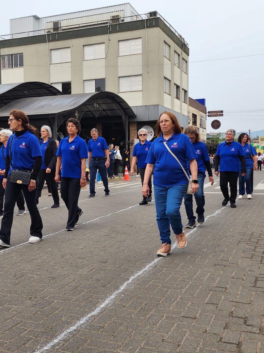 7 de Setembro: confira fotos do desfile cívico-militar em Nova Veneza