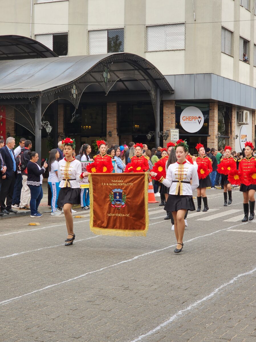 7 de Setembro: confira fotos do desfile cívico-militar em Nova Veneza