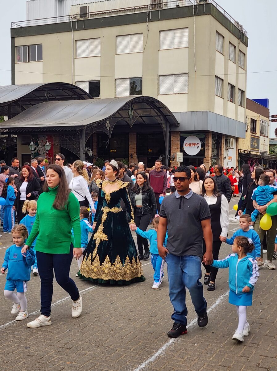 7 de Setembro: confira fotos do desfile cívico-militar em Nova Veneza