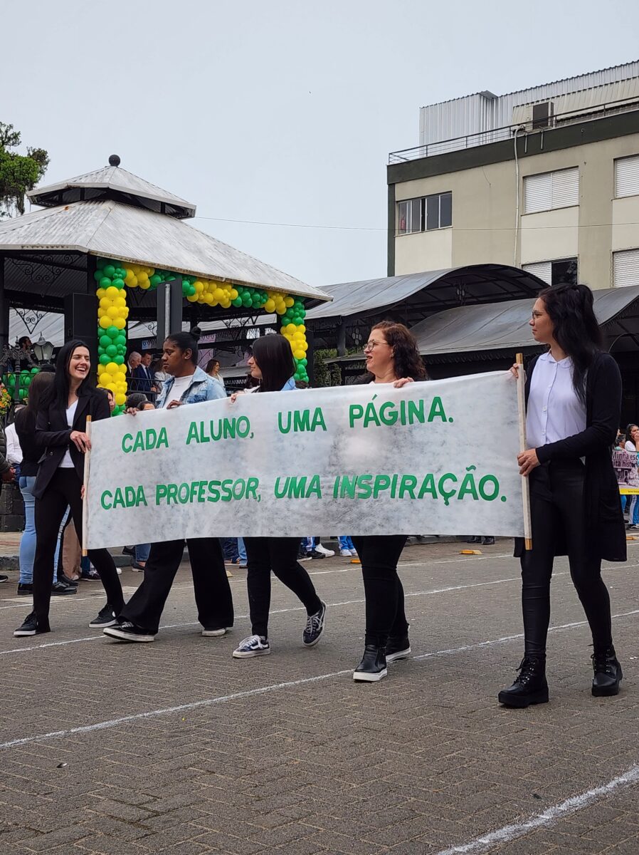 7 de Setembro: confira fotos do desfile cívico-militar em Nova Veneza