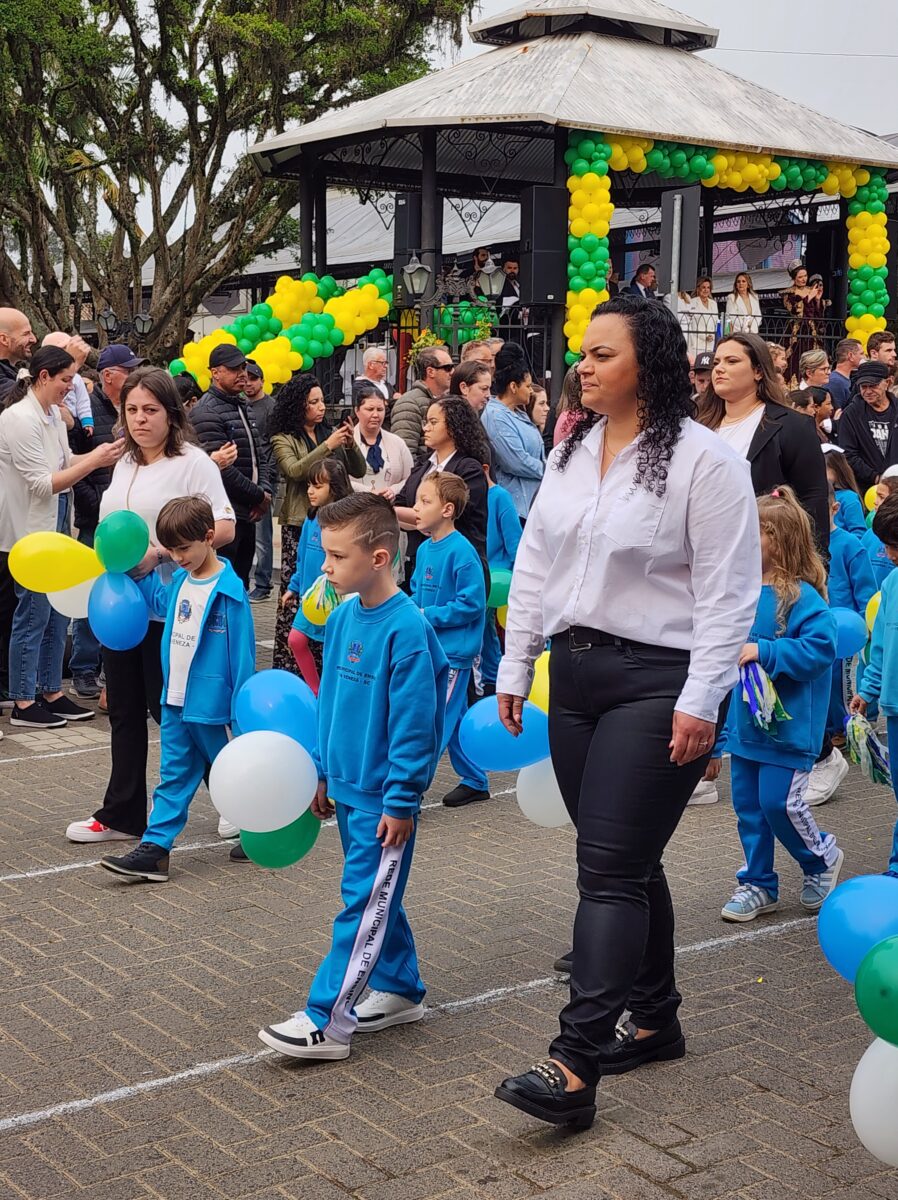 7 de Setembro: confira fotos do desfile cívico-militar em Nova Veneza