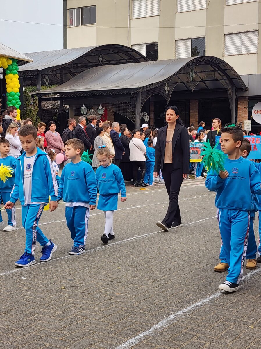 7 de Setembro: confira fotos do desfile cívico-militar em Nova Veneza