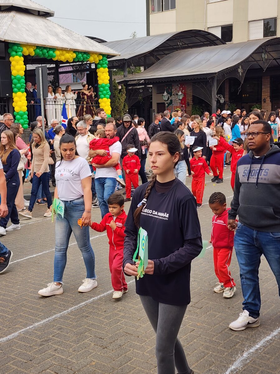7 de Setembro: confira fotos do desfile cívico-militar em Nova Veneza