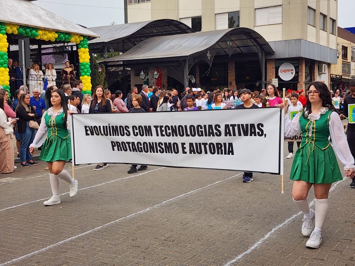 7 de Setembro: confira fotos do desfile cívico-militar em Nova Veneza