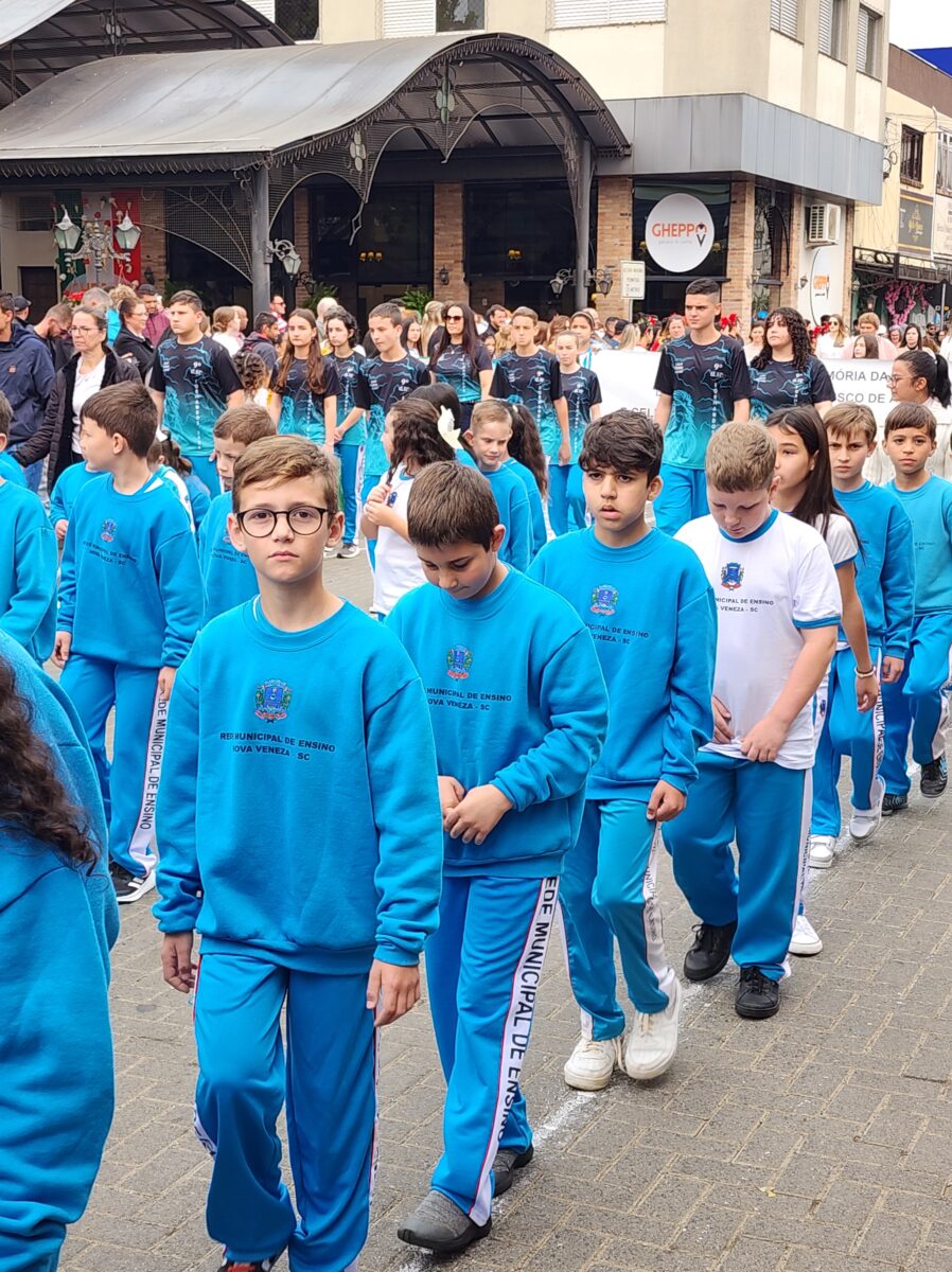 7 de Setembro: confira fotos do desfile cívico-militar em Nova Veneza