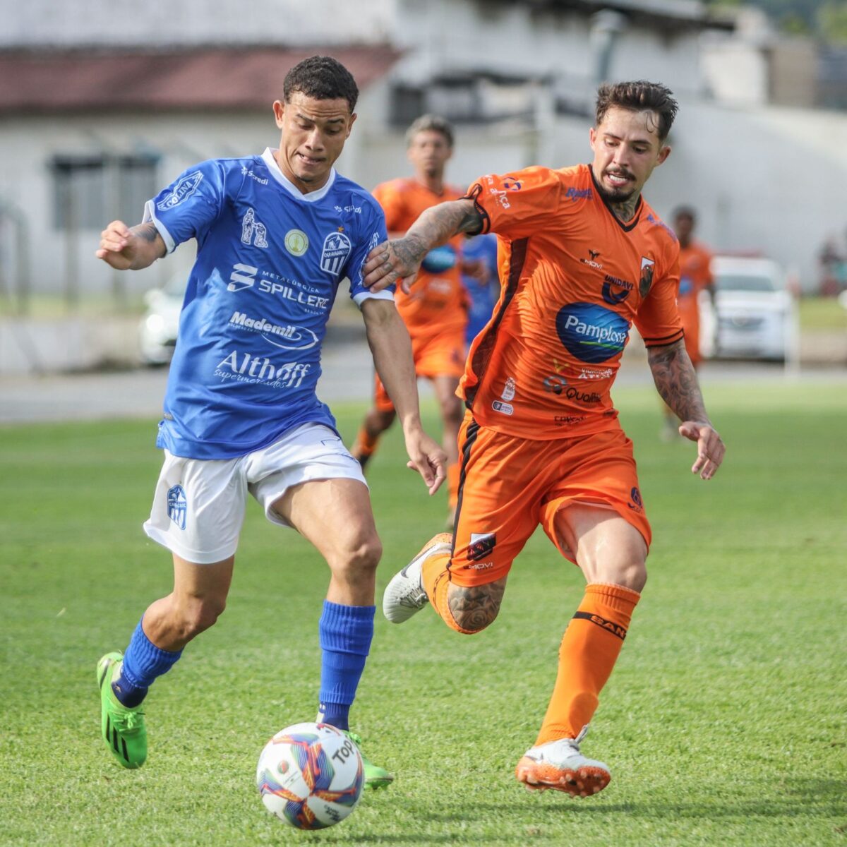 Caravaggio concretiza venda de Renan ao Avaí