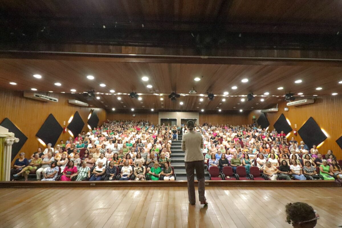 Evento da AFAVE supera expectativas com apresentação emocionante sobre o Dia da Mulher 1 Evento da AFAVE supera expectativas com apresentação emocionante sobre o Dia da Mulher