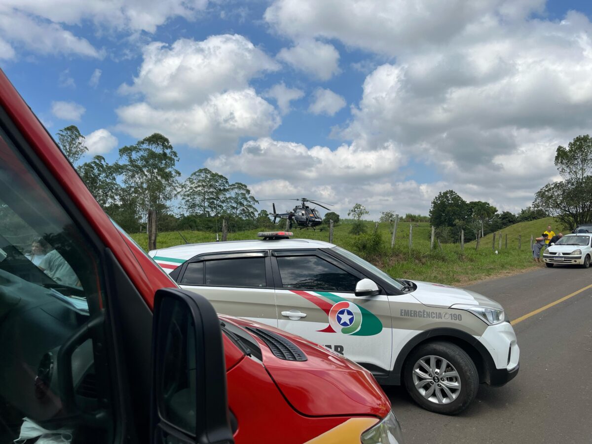 Colisão frontal entre ciclomotor e motocicleta deixa dois feridos em Nova Veneza 4 Colisão frontal entre ciclomotor e motocicleta deixa dois feridos em Nova Veneza