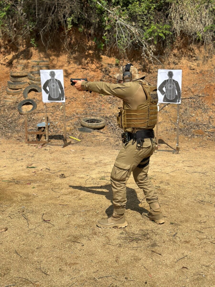 Policiais Militares passam por treinamento de tiro para reforçar segurança na região 7 Policiais Militares passam por treinamento de tiro para reforçar segurança na região