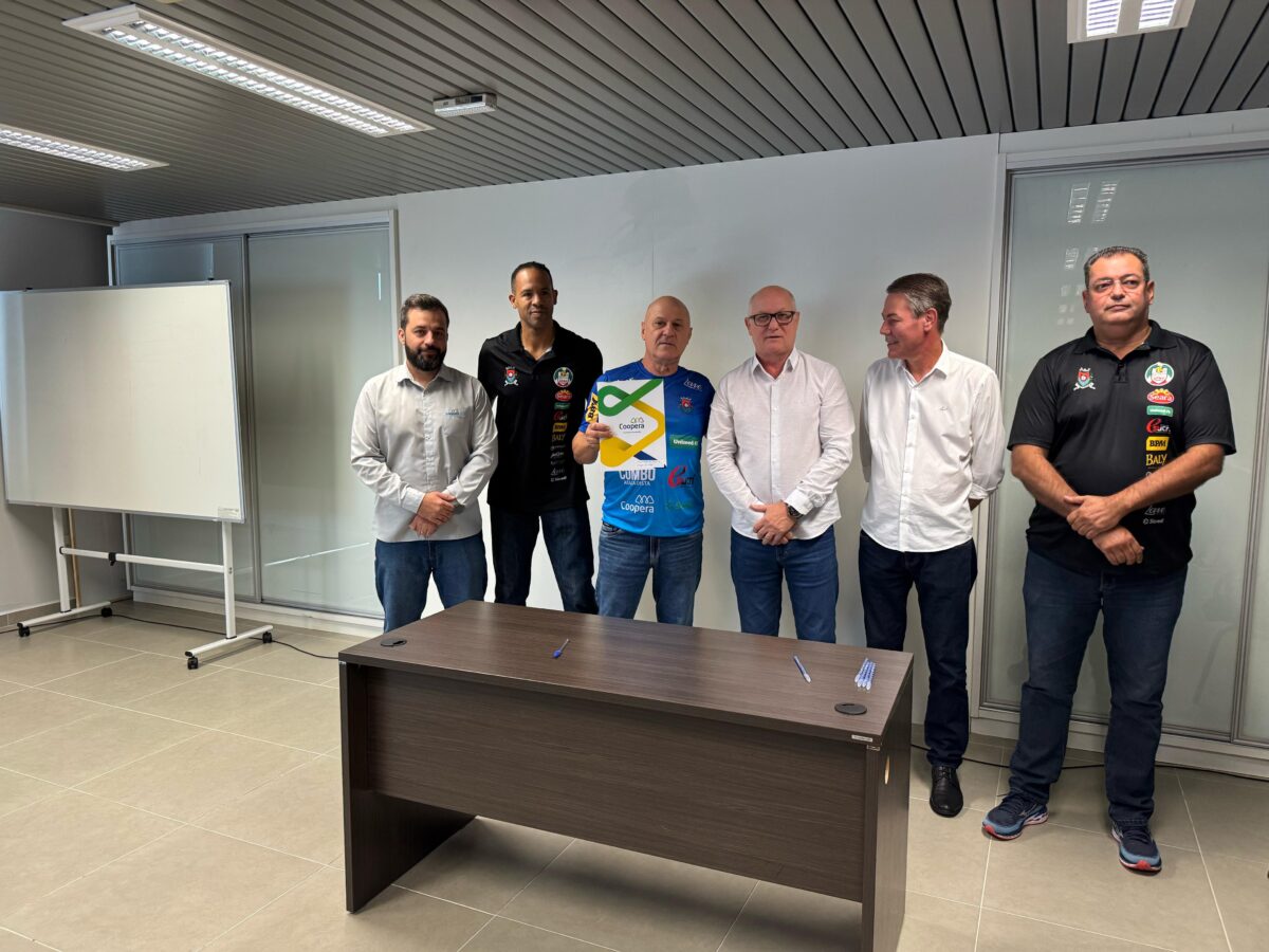 Coopera firma convênios e reforça compromisso com o desenvolvimento regional 6 Coopera firma convênios e reforça compromisso com o desenvolvimento regional