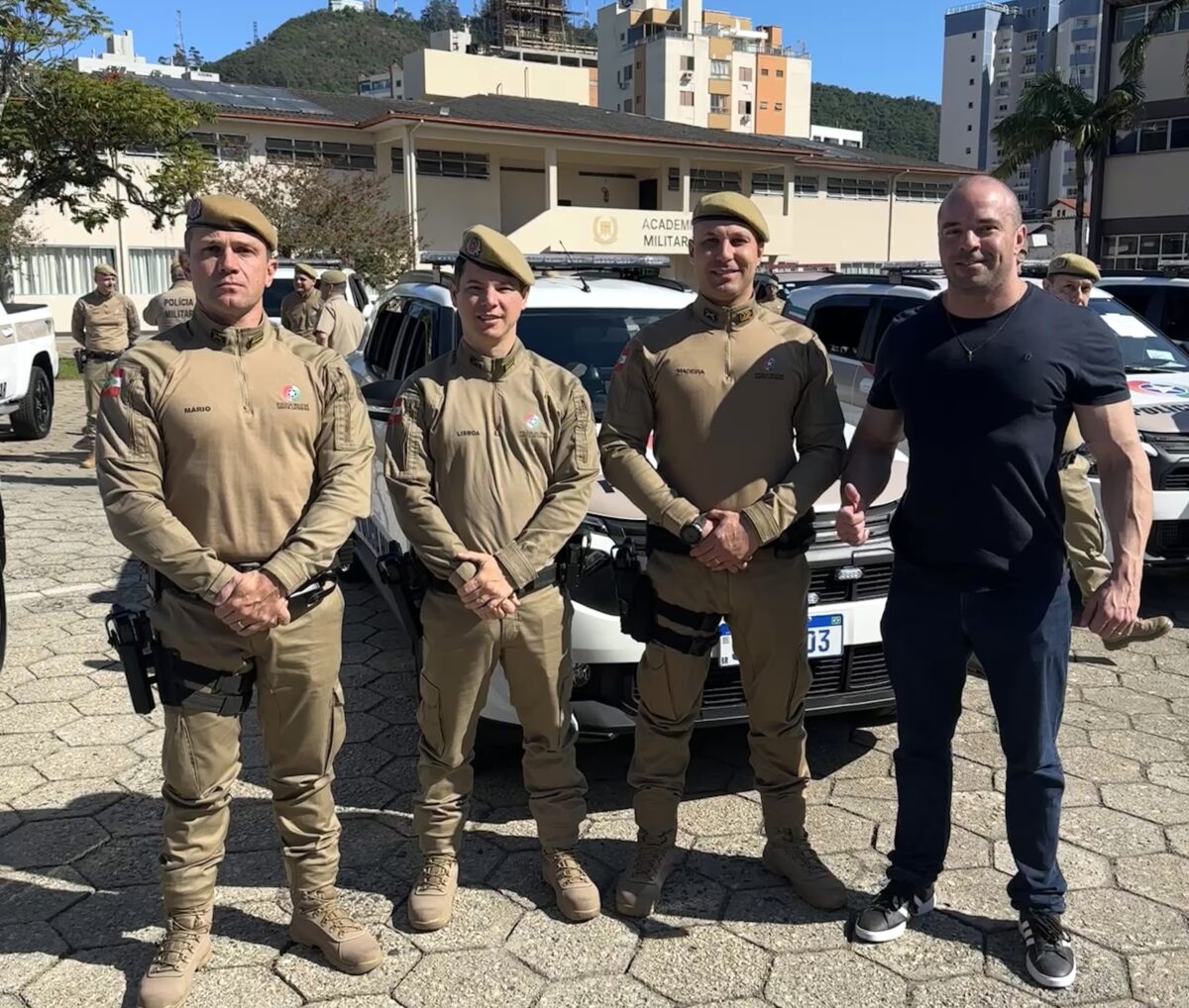 Polícia Militar em Nova Veneza recebe viatura 0km para reforçar a segurança no município 2 Polícia Militar em Nova Veneza recebe viatura 0km para reforçar a segurança no município