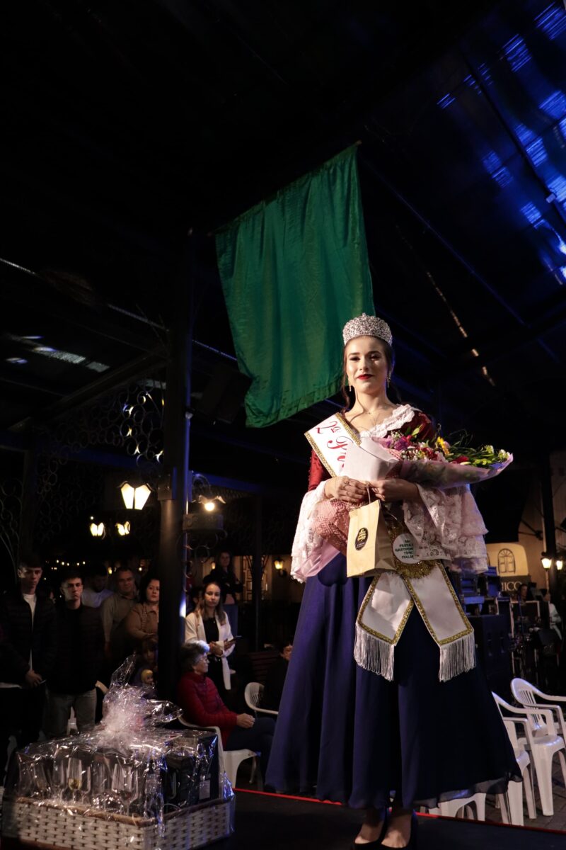 Nova corte da Festa da Gastronomia é eleita em Nova Veneza 5 Nova corte da Festa da Gastronomia é eleita em Nova Veneza