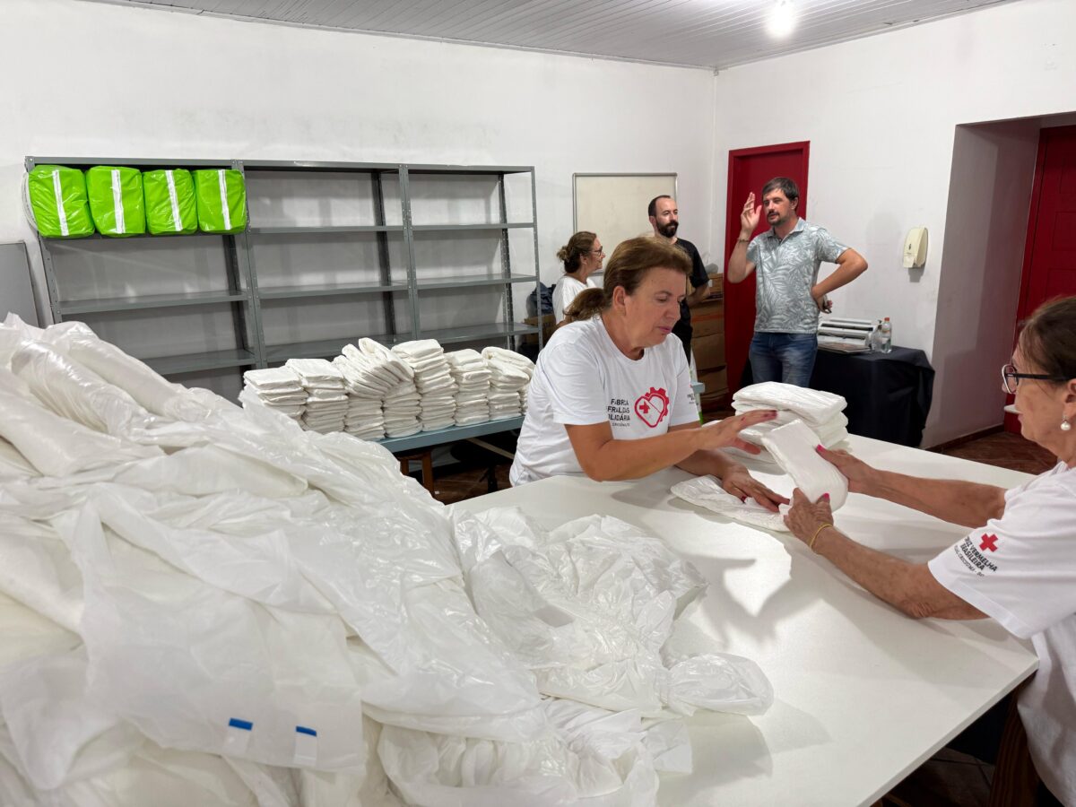 Fábrica de fraldas da Cruz Vermelha busca apoio voluntário 3 Fábrica de fraldas da Cruz Vermelha busca apoio voluntário