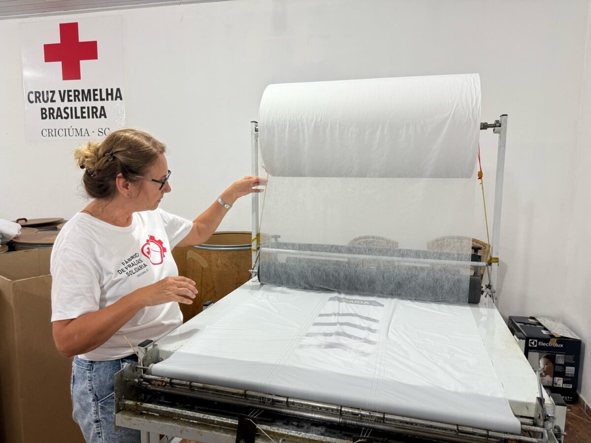 Fábrica de fraldas da Cruz Vermelha busca apoio voluntário 4 Fábrica de fraldas da Cruz Vermelha busca apoio voluntário