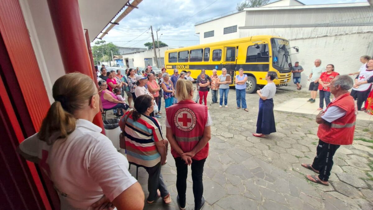 Há mais de um ano Cruz Vermelha de Criciúma segue atendendo afetados pela enchente no RS 1 Há mais de um ano Cruz Vermelha de Criciúma segue atendendo afetados pela enchente no RS
