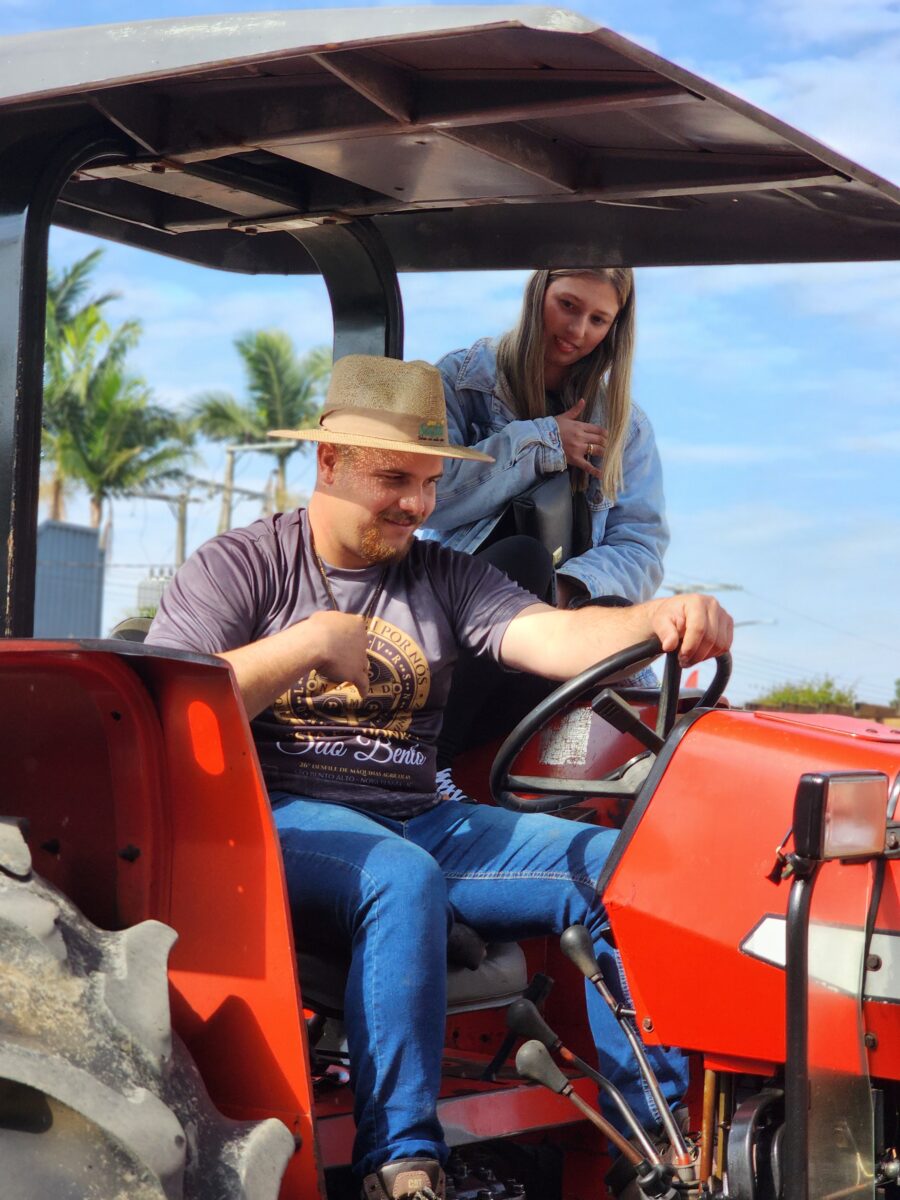 Quase 300 tratores participam do tradicional desfile de máquinas agrícolas em Nova Veneza 71 Quase 300 tratores participam do tradicional desfile de máquinas agrícolas em Nova Veneza