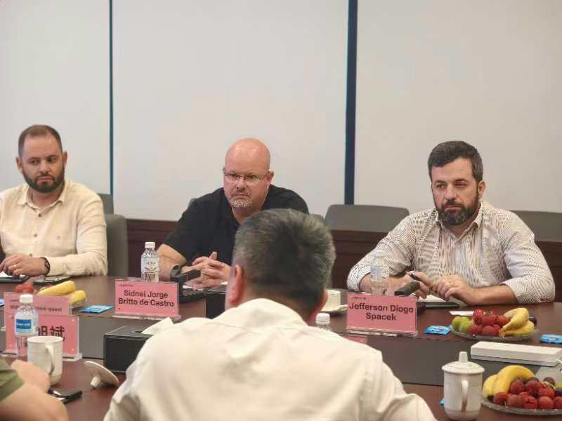 Colaboradores da Coopera realizam visita a empresa chinesa e avaliam oportunidades de parcerias no setor elétrico 1 Colaboradores da Coopera realizam visita a empresa chinesa e avaliam oportunidades de parcerias no setor elétrico