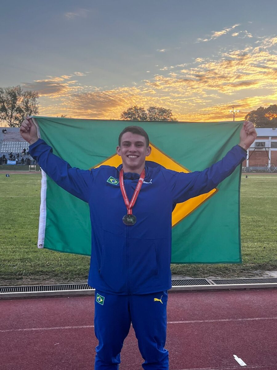 Atleta de Nova Veneza brilha no Ibero-Americano Sub-18 e conquista prata no lançamento de dardo 5 Atleta de Nova Veneza brilha no Ibero-Americano Sub-18 e conquista prata no lançamento de dardo