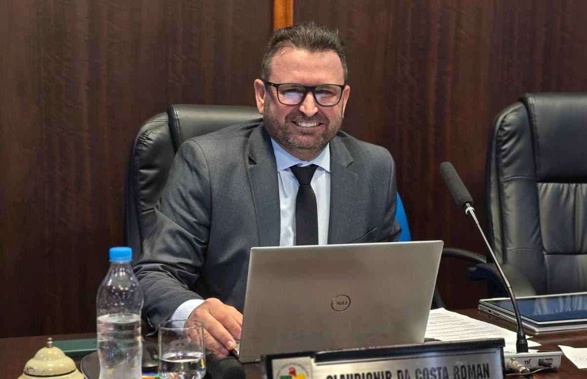 Claudionir Roman assume presidência da Câmara de Nova Veneza por 30 dias e destaca parceria com o Executivo 1 Claudionir Roman assume presidência da Câmara de Nova Veneza por 30 dias e destaca parceria com o Executivo