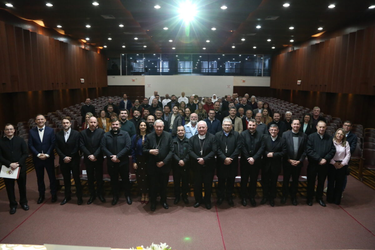 Diocese de Criciúma instala seu Tribunal Eclesiástico Diocesano 1 Diocese de Criciúma instala seu Tribunal Eclesiástico Diocesano
