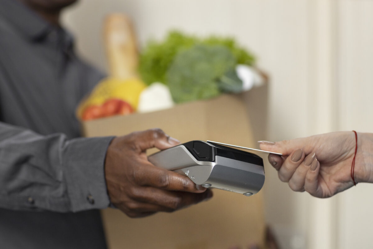 Como os benefícios voltados à alimentação ajudam a melhorar desempenho e engajamento? 1 Como os benefícios voltados à alimentação ajudam a melhorar desempenho e engajamento?