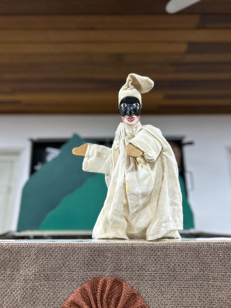 Espetáculo "Pulcinella no canto da cidade" inicia circulação por Nova Veneza nesta sexta-feira